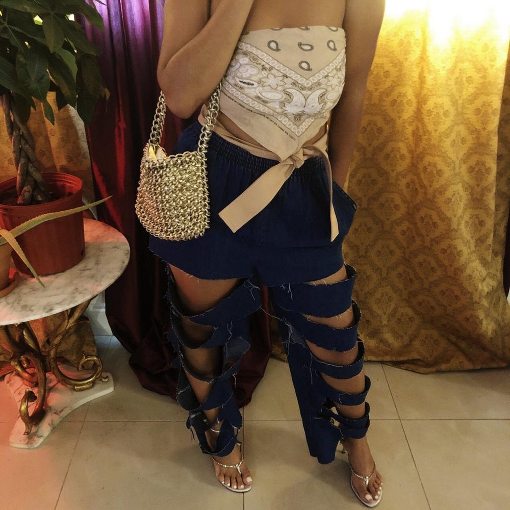 Vintage Distressed Jeans with elastic waistband